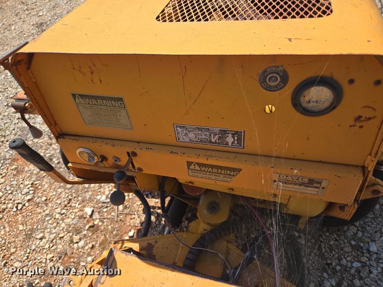 image for item EU3623 1977 Case Fleetline 30+4 trencher