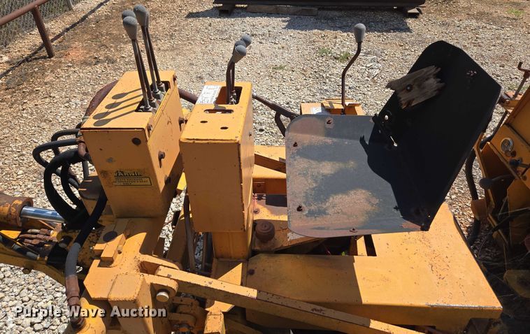 image for item EU3623 1977 Case Fleetline 30+4 trencher