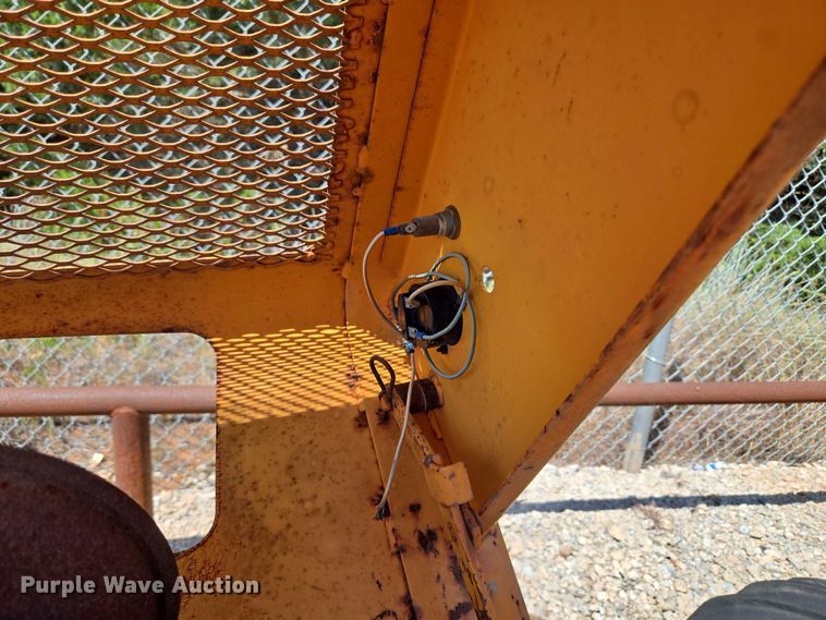 image for item EU3623 1977 Case Fleetline 30+4 trencher