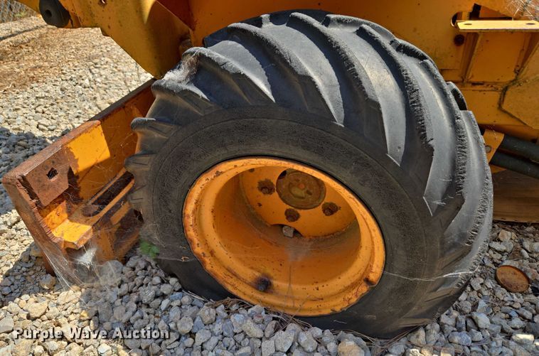 image for item EU3623 1977 Case Fleetline 30+4 trencher