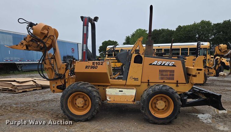 image for item EU3636 2001 Case 960 cable plow