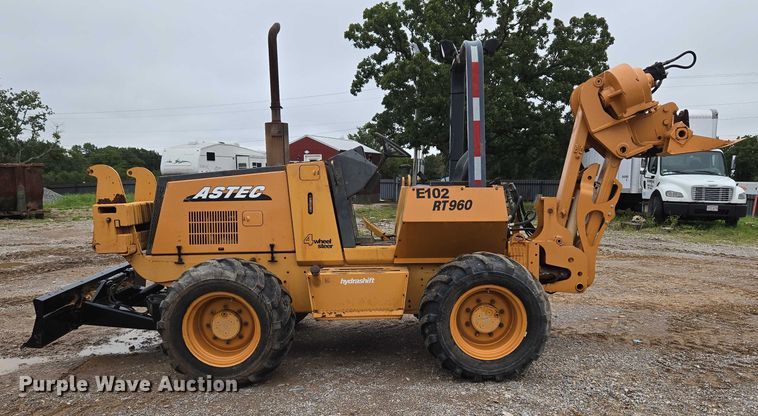 image for item EU3636 2001 Case 960 cable plow