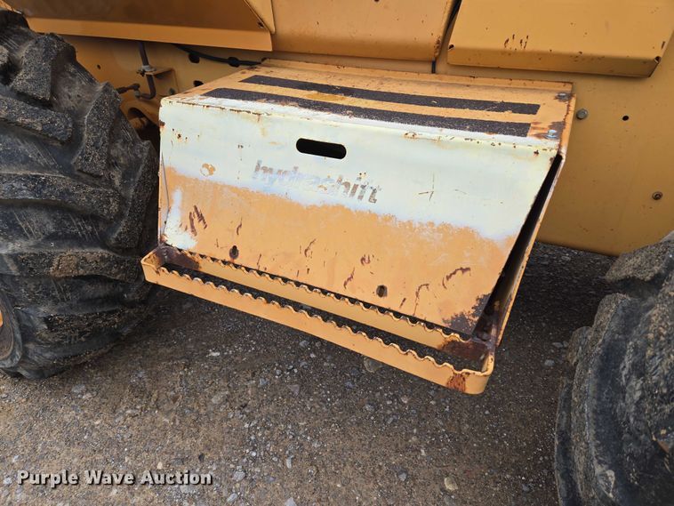 image for item EU3636 2001 Case 960 cable plow