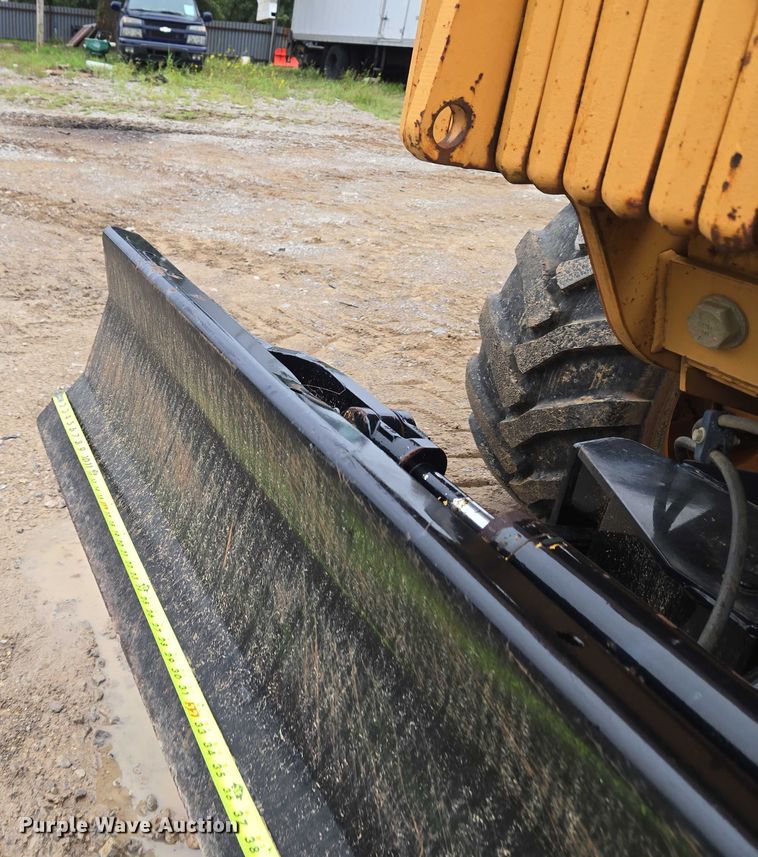 image for item EU3636 2001 Case 960 cable plow