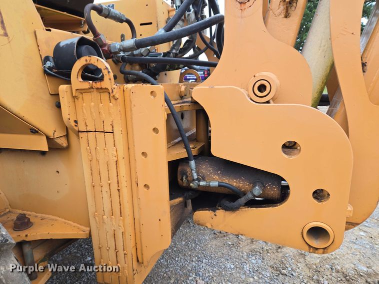image for item EU3636 2001 Case 960 cable plow