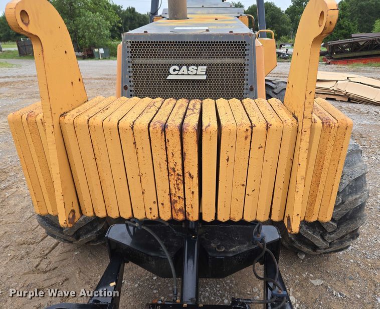 image for item EU3636 2001 Case 960 cable plow