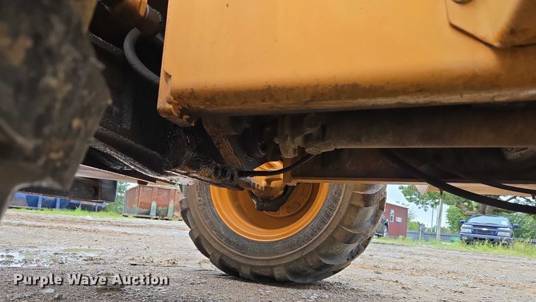 image for item EU3636 2001 Case 960 cable plow