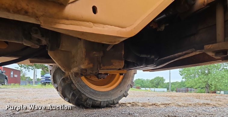 image for item EU3636 2001 Case 960 cable plow