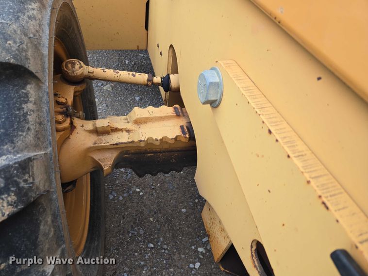 image for item EU3636 2001 Case 960 cable plow