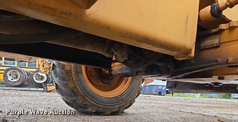 image for item EU3636 2001 Case 960 cable plow