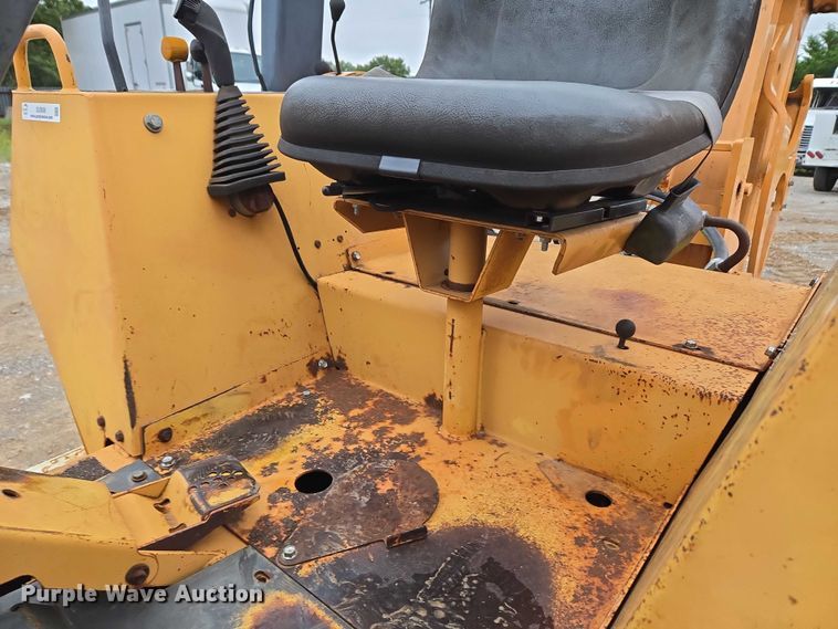 image for item EU3636 2001 Case 960 cable plow