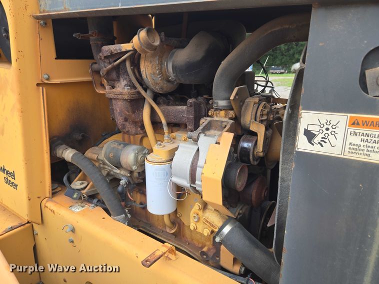 image for item EU3636 2001 Case 960 cable plow