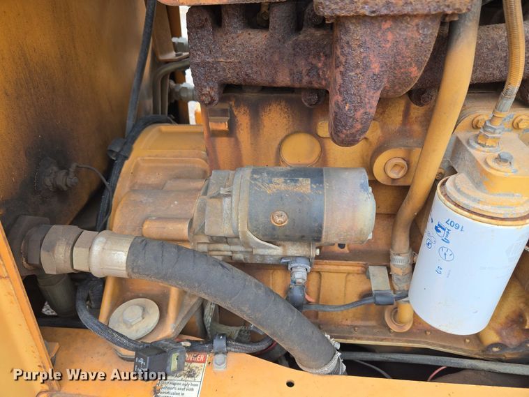 image for item EU3636 2001 Case 960 cable plow