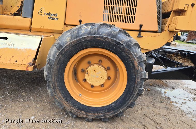 image for item EU3636 2001 Case 960 cable plow