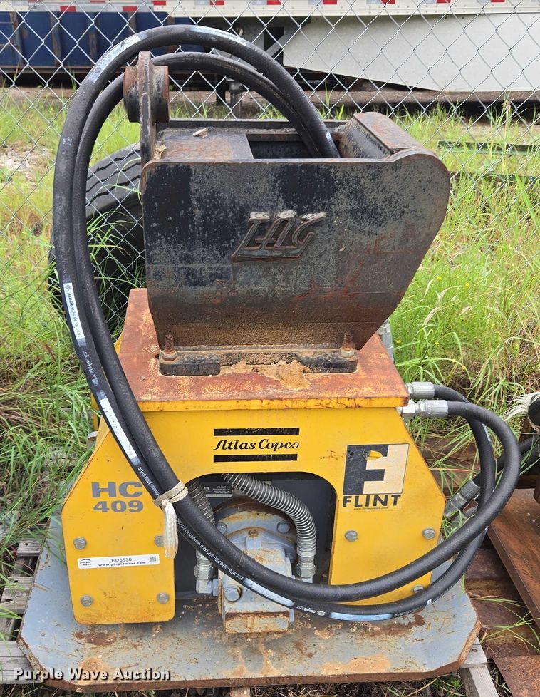 image for item EU3638 Atlas Copco HC 409 excavator plate compactor