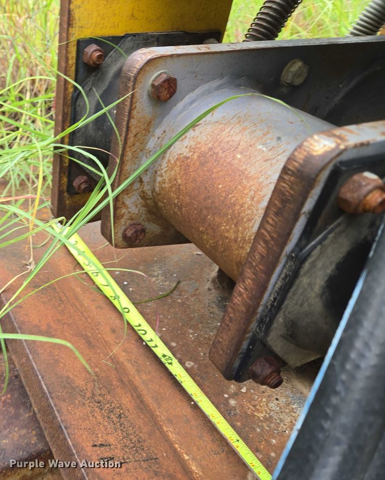 image for item EU3639 Atlas Copco HC 409 excavator plate compactor