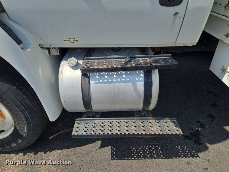 image for item EV1579 2012 International DuraStar 4300 cable placer bucket truck