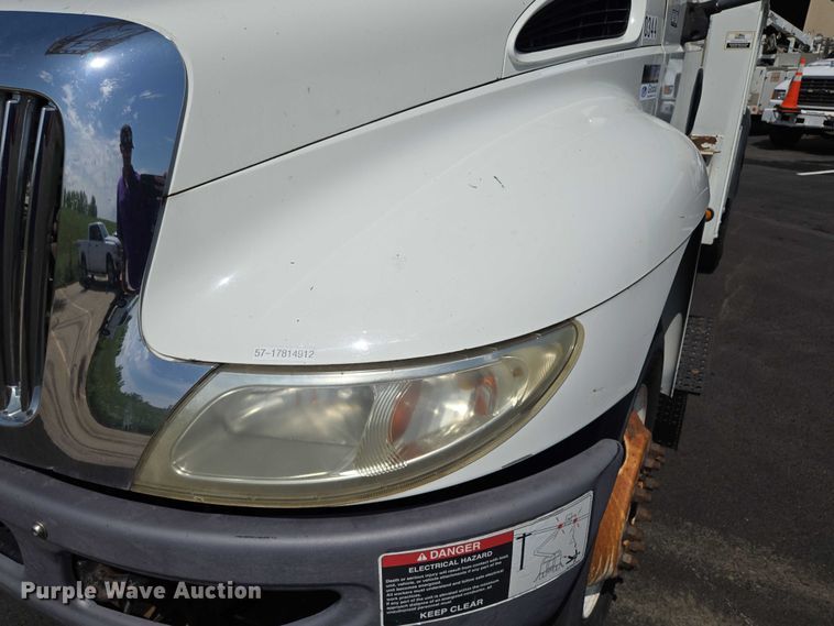 image for item EV1579 2012 International DuraStar 4300 cable placer bucket truck