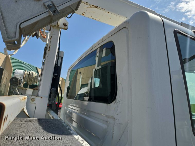 image for item EV1579 2012 International DuraStar 4300 cable placer bucket truck