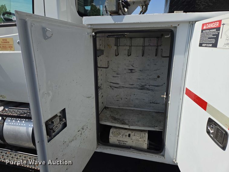 image for item EV1579 2012 International DuraStar 4300 cable placer bucket truck