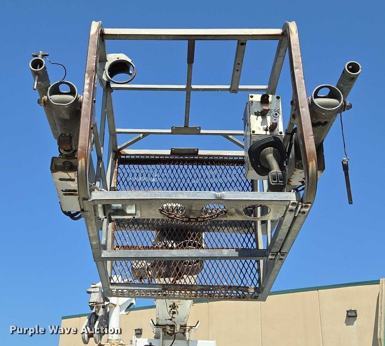 image for item EV1579 2012 International DuraStar 4300 cable placer bucket truck