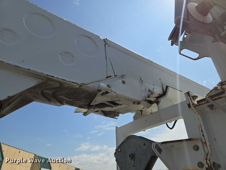 image for item EV1579 2012 International DuraStar 4300 cable placer bucket truck