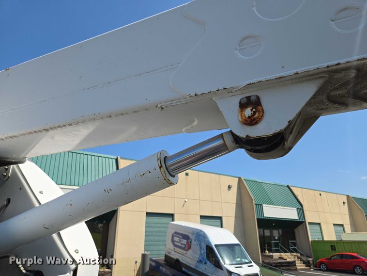 image for item EV1579 2012 International DuraStar 4300 cable placer bucket truck