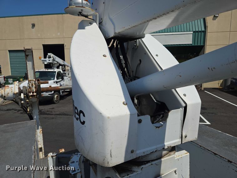 image for item EV1579 2012 International DuraStar 4300 cable placer bucket truck