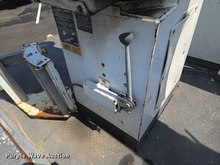 image for item EV1579 2012 International DuraStar 4300 cable placer bucket truck