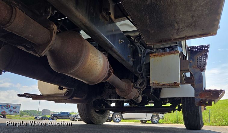 image for item EV1579 2012 International DuraStar 4300 cable placer bucket truck