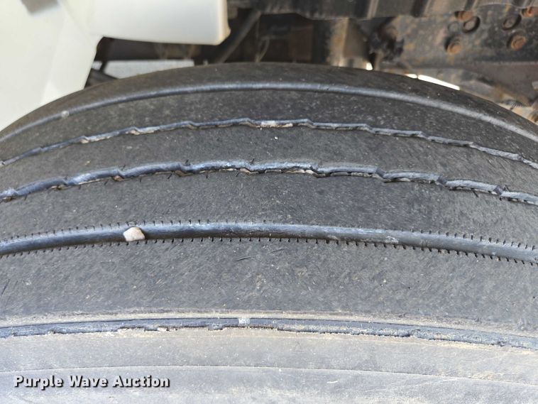 image for item EV1579 2012 International DuraStar 4300 cable placer bucket truck