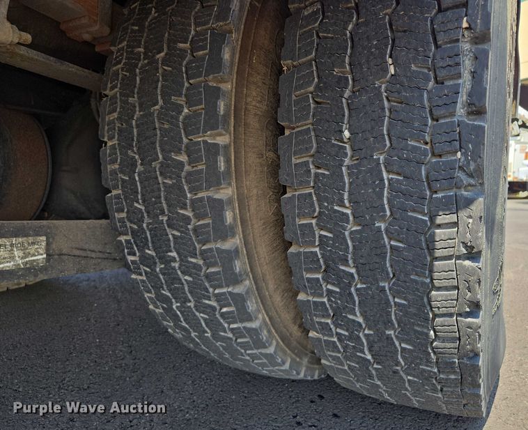 image for item EV1579 2012 International DuraStar 4300 cable placer bucket truck