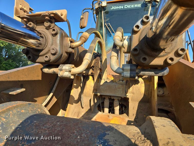 image for item EV1584 2017 John Deere 844K-III wheel loader