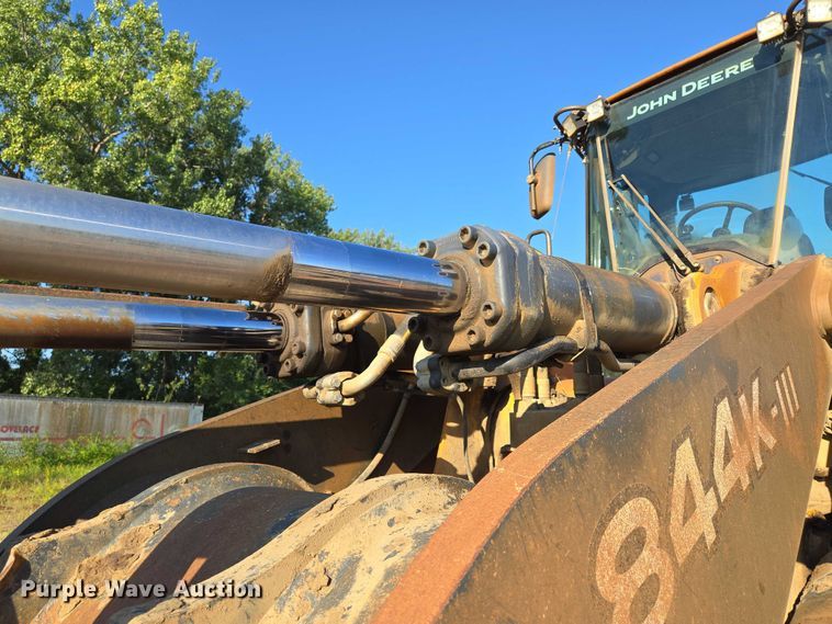 image for item EV1584 2017 John Deere 844K-III wheel loader