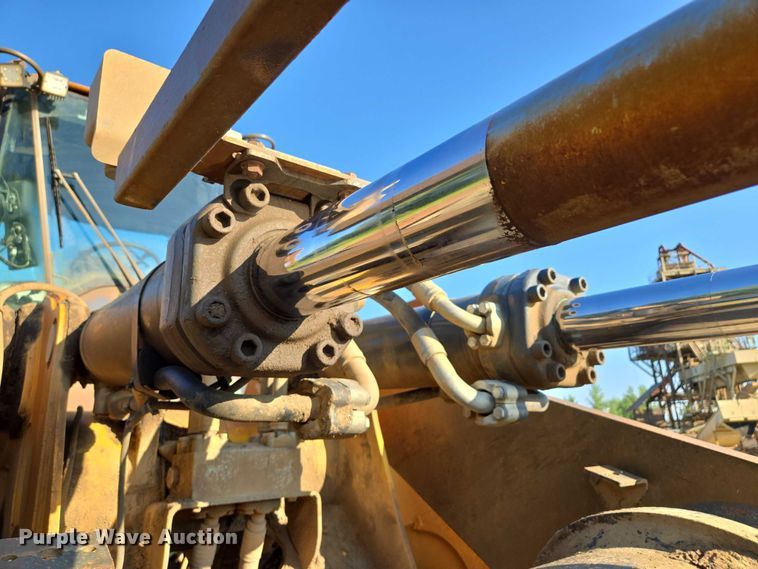 image for item EV1584 2017 John Deere 844K-III wheel loader