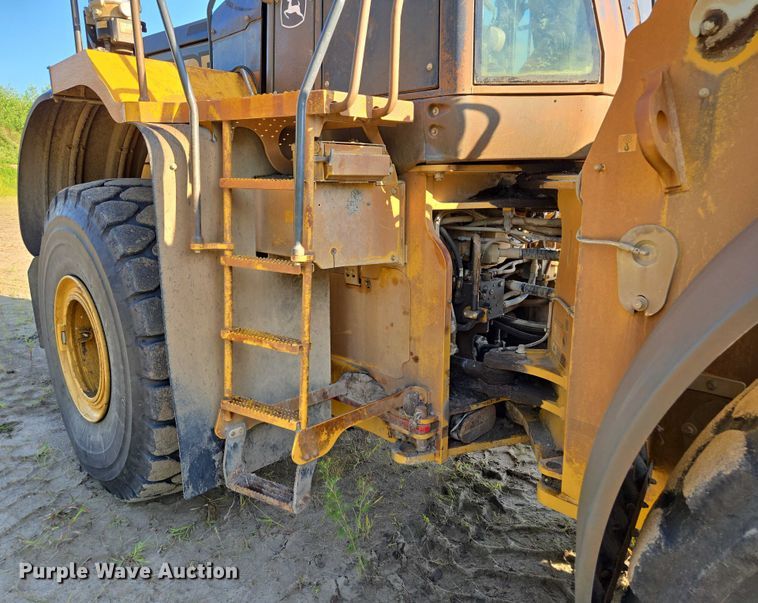 image for item EV1584 2017 John Deere 844K-III wheel loader