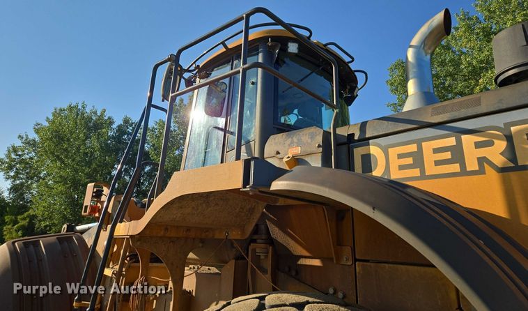 image for item EV1584 2017 John Deere 844K-III wheel loader