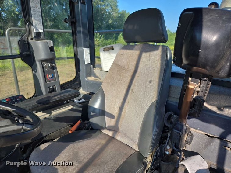 image for item EV1584 2017 John Deere 844K-III wheel loader