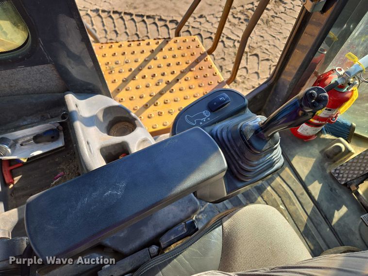 image for item EV1584 2017 John Deere 844K-III wheel loader