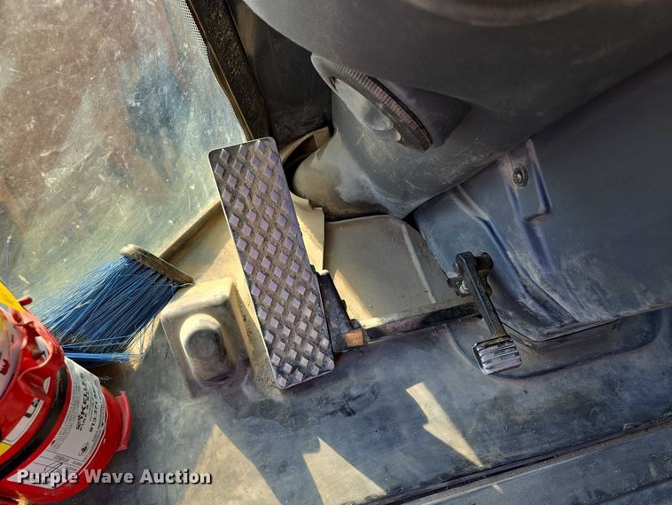 image for item EV1584 2017 John Deere 844K-III wheel loader