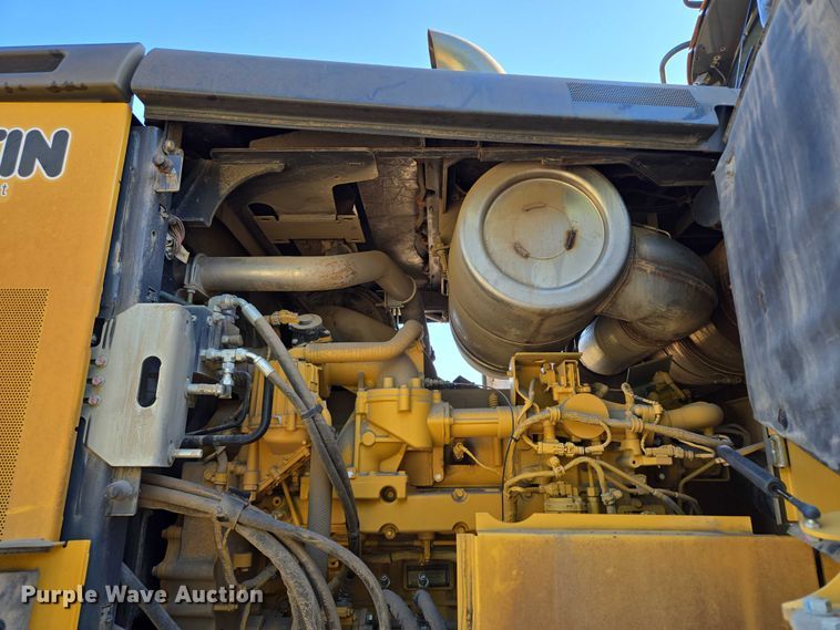 image for item EV1584 2017 John Deere 844K-III wheel loader