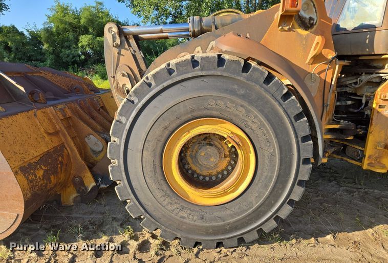 image for item EV1584 2017 John Deere 844K-III wheel loader