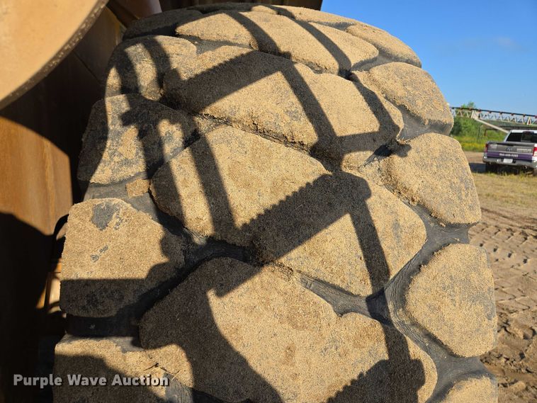 image for item EV1584 2017 John Deere 844K-III wheel loader