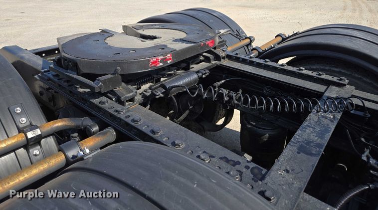 image for item EV1586 2006 Kenworth T800 semi truck