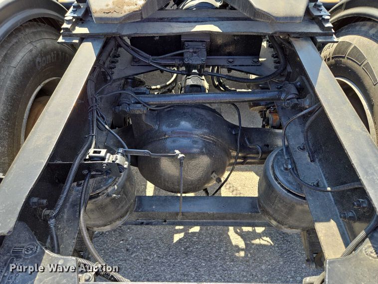 image for item EV1586 2006 Kenworth T800 semi truck