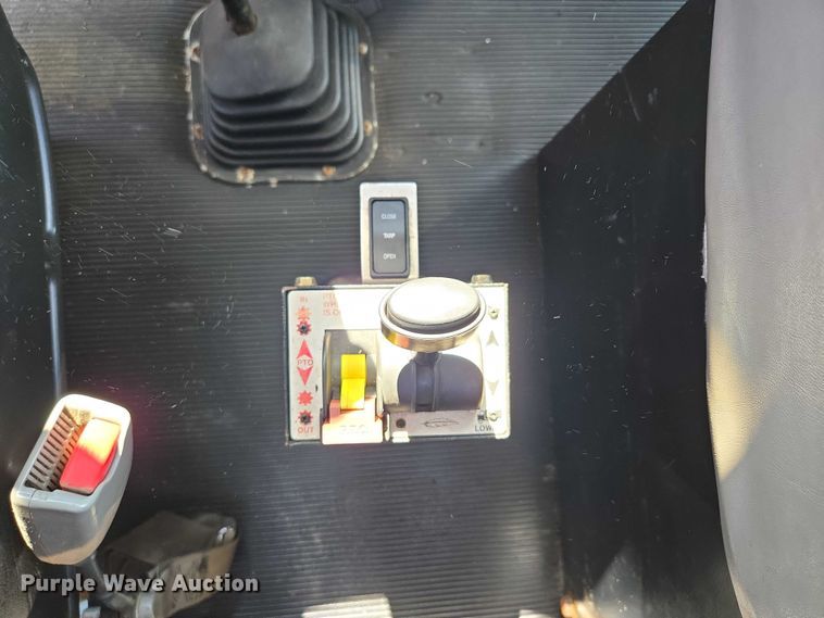 image for item EV1586 2006 Kenworth T800 semi truck