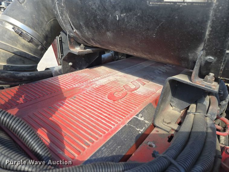 image for item EV1586 2006 Kenworth T800 semi truck