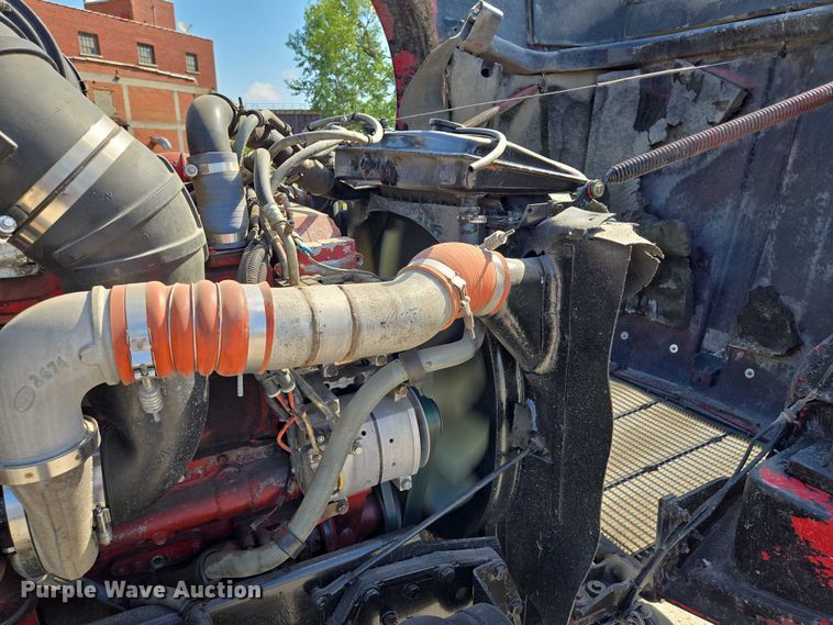 image for item EV1586 2006 Kenworth T800 semi truck