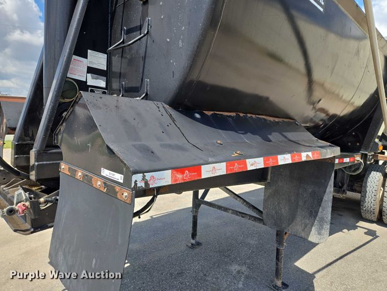 image for item EV1587 2014 Ranco Anvil 24-26QF end dump trailer