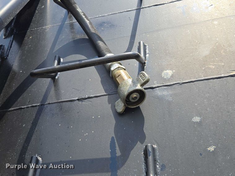 image for item EV1587 2014 Ranco Anvil 24-26QF end dump trailer